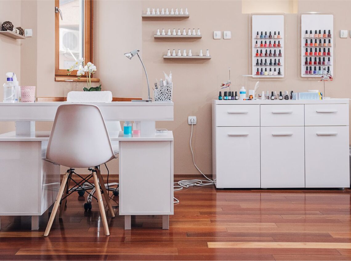 Starting in a Salon Suite: What to Know First
