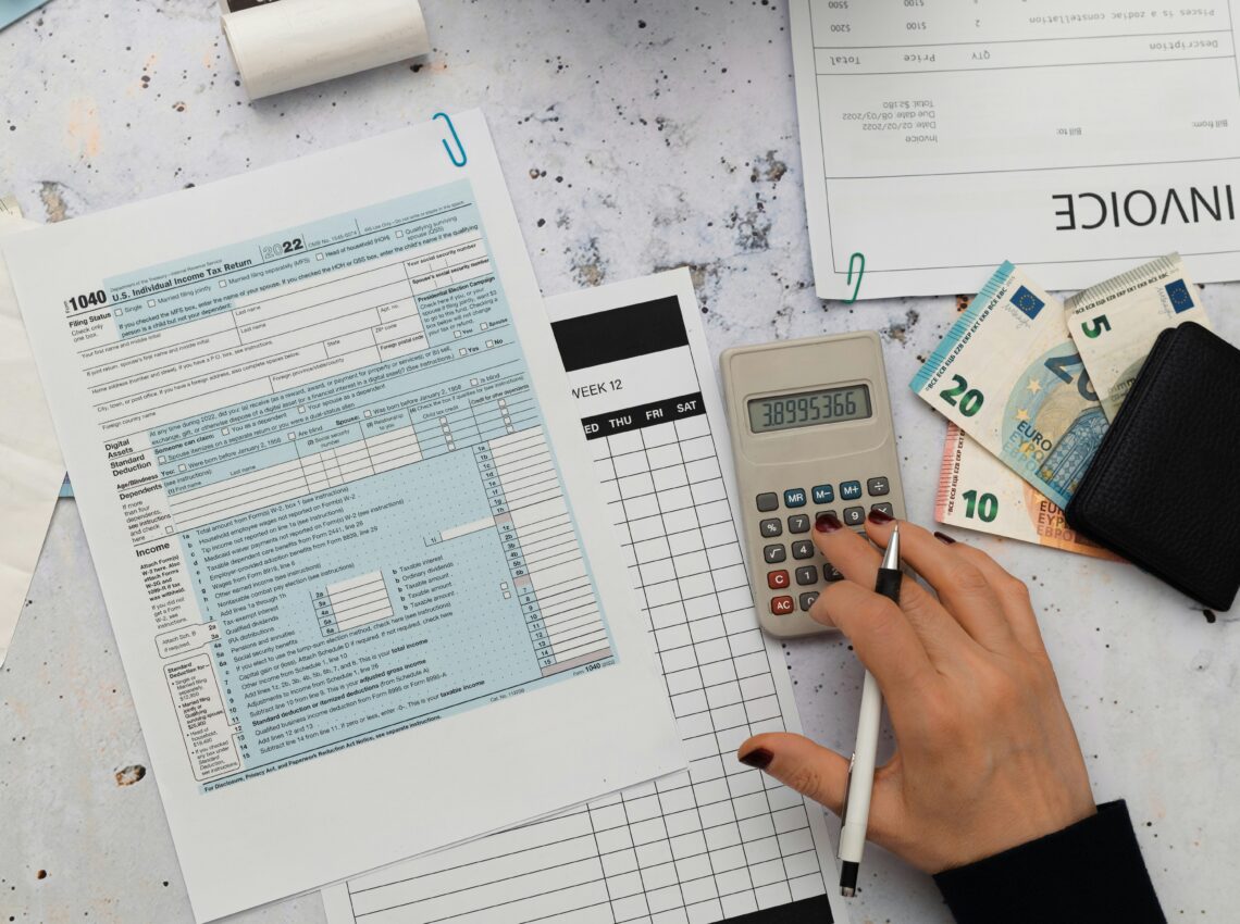 Salon Owner Taxes: How to Make Filing Season Easier